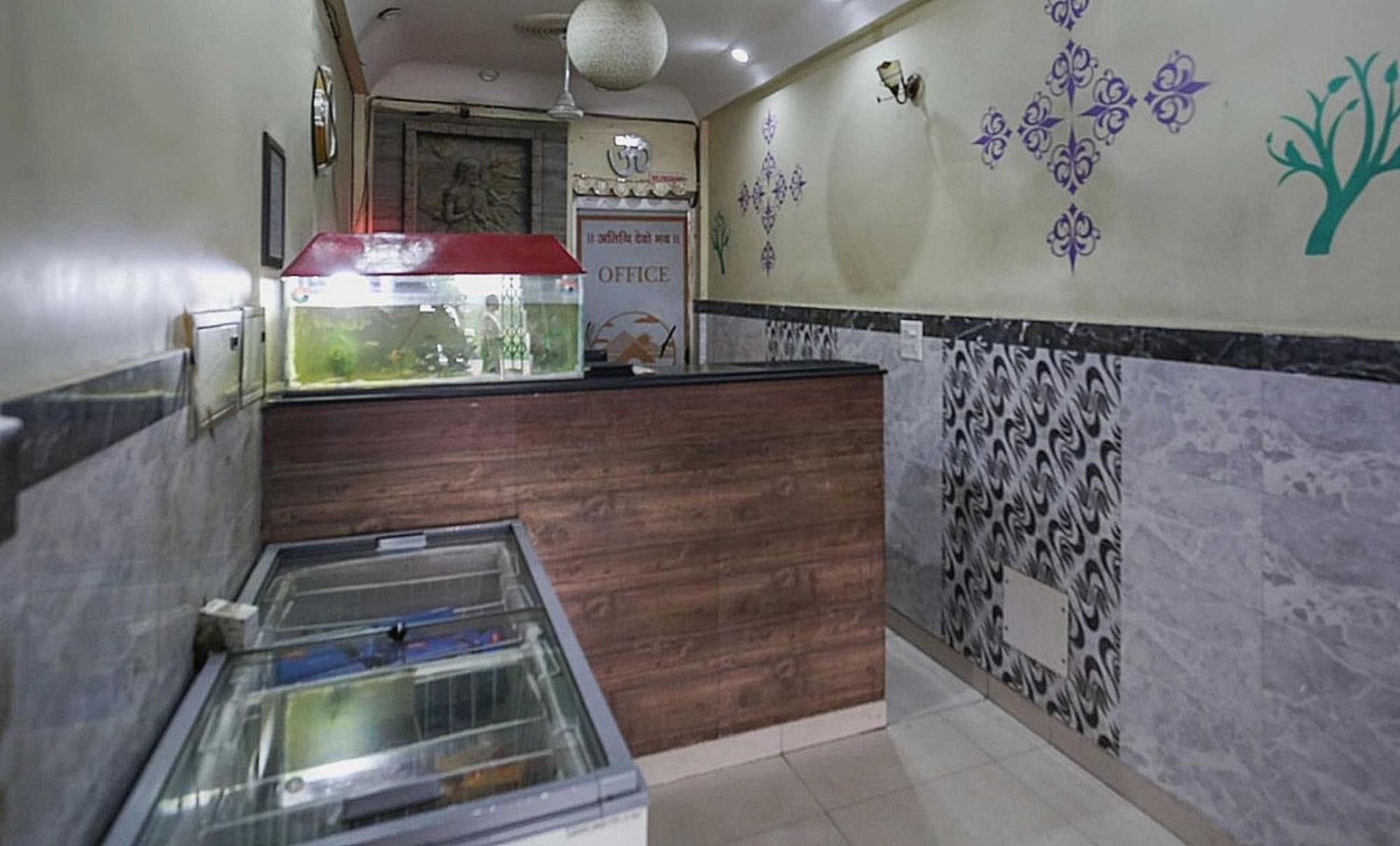 Hotel O Alfa Amb Zewnętrze zdjęcie