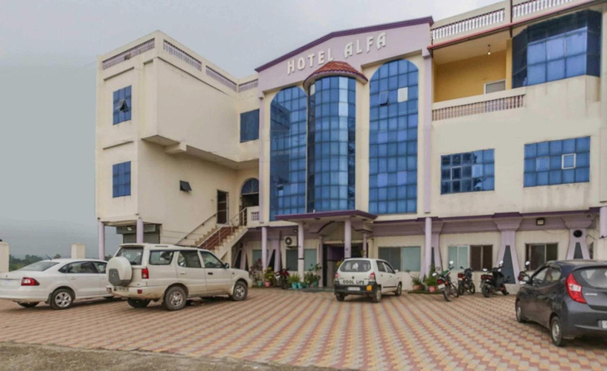 Hotel O Alfa Amb Zewnętrze zdjęcie